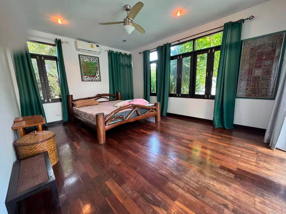 picture Spacious Pool VIlla in Bang Saray in a safe and secure house development 3beds 2baths with private pool - 9/15