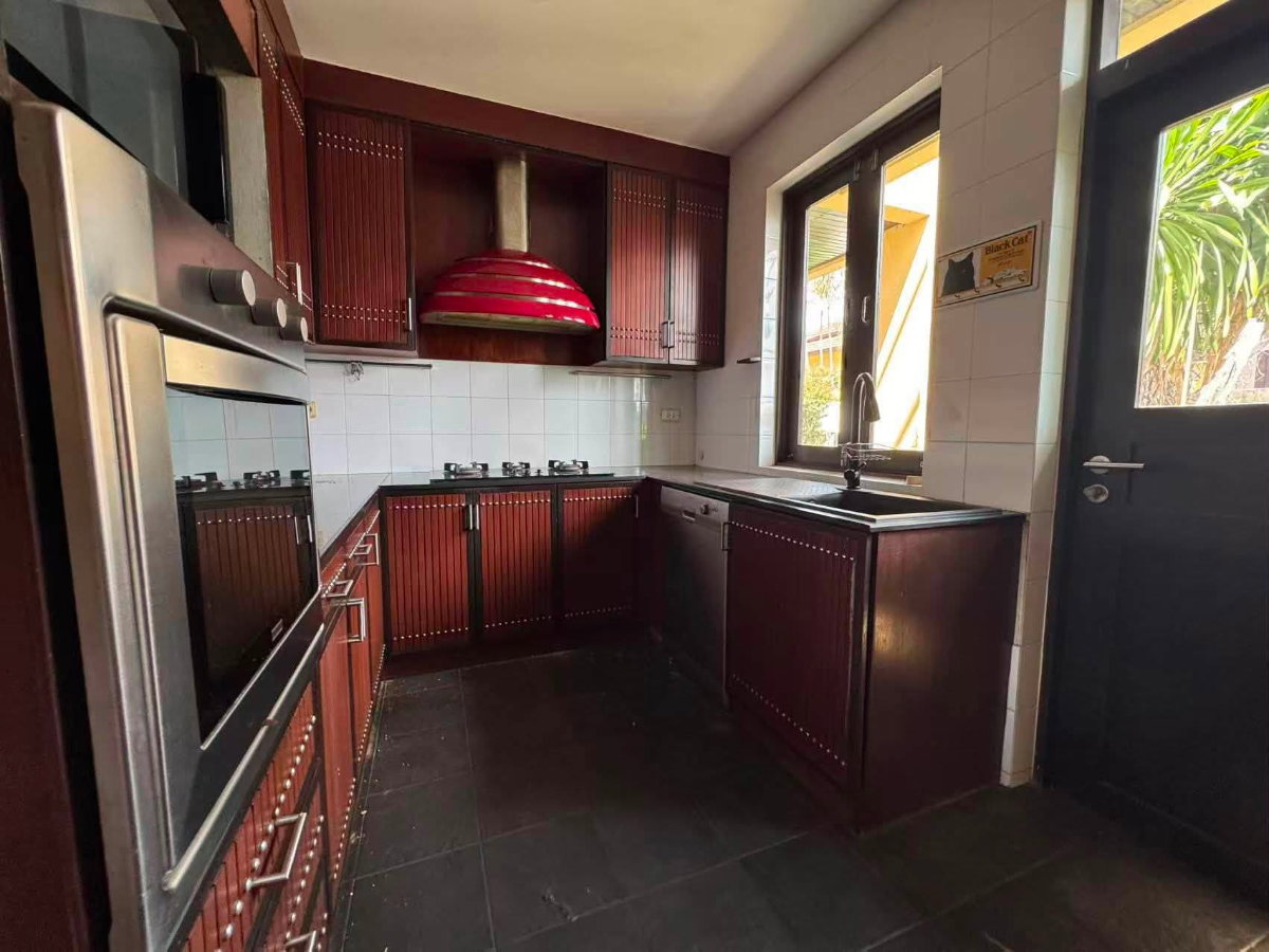 picture Spacious Pool VIlla in Bang Saray in a safe and secure house development 3beds 2baths with private pool - 8/15