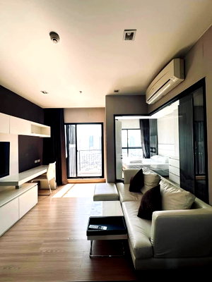 Condos for rent : ☀️☀️urbano absolute sathon taksin☀️☀️