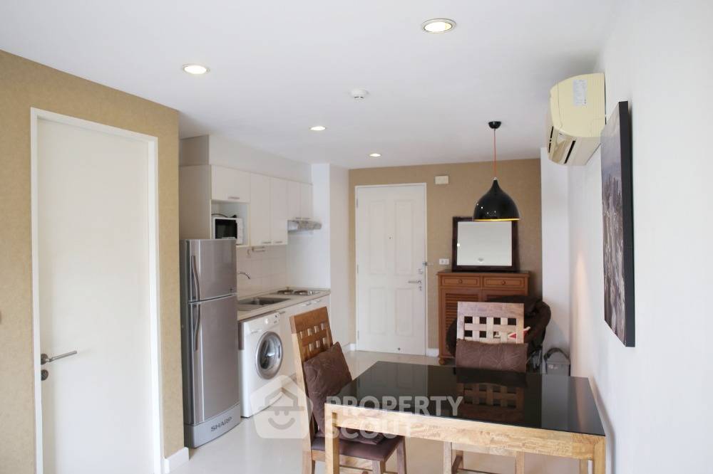picture 1-BR Condo For Rent At B.R. Condo, 8th Floor, Khlong Chan (ID 380272) - 13/22