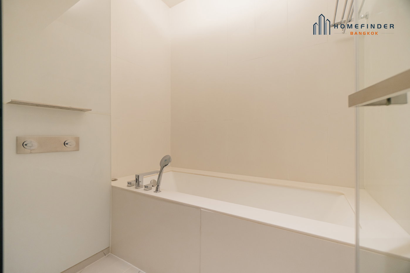 picture 185 RATCHADAMRI 2 bedrooms, for rent - 16/28