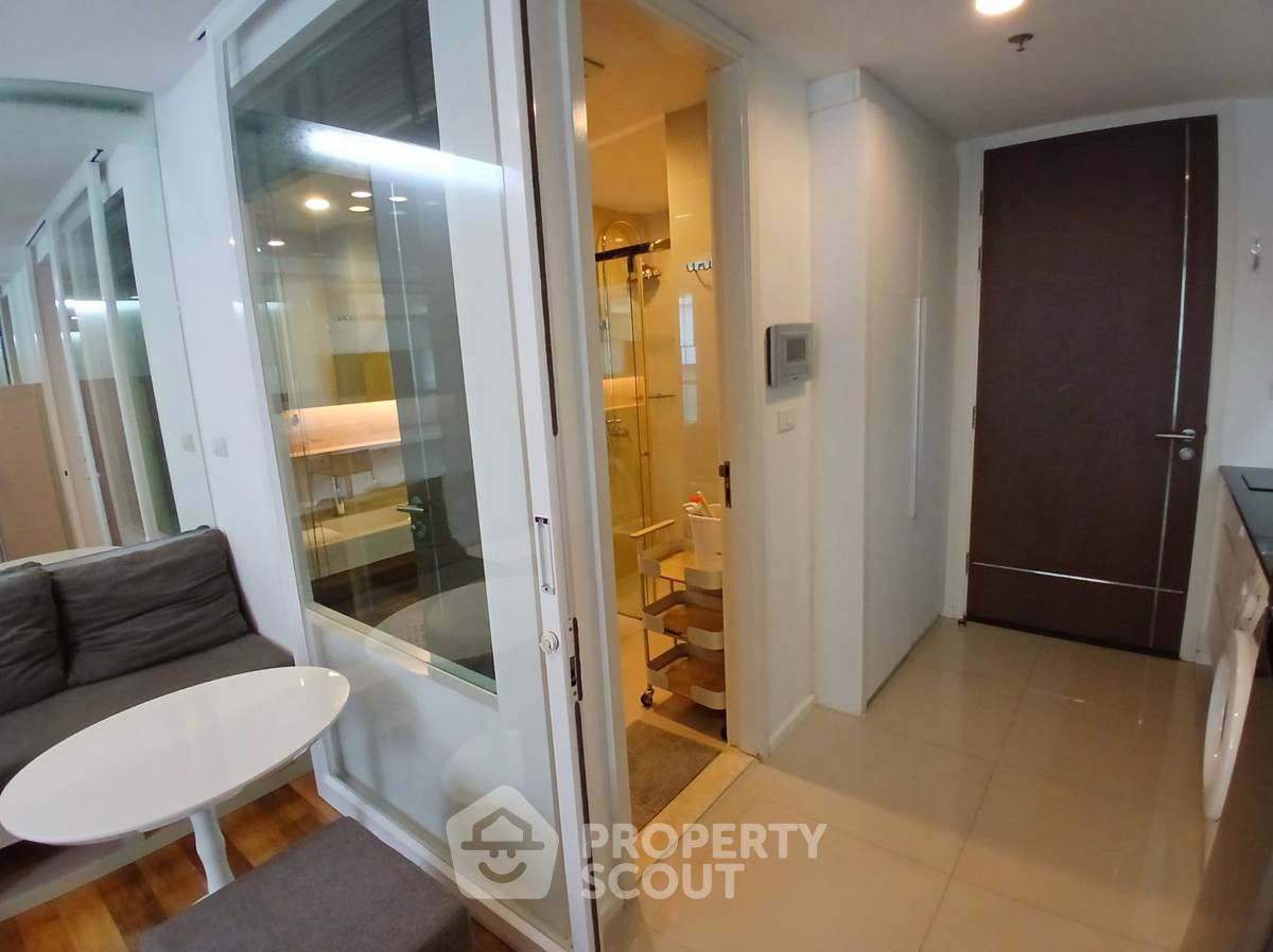 picture 1-BR Condo At 15 Sukhumvit Residences, 300m to BTS Nana (ID 1446918) - 13/15