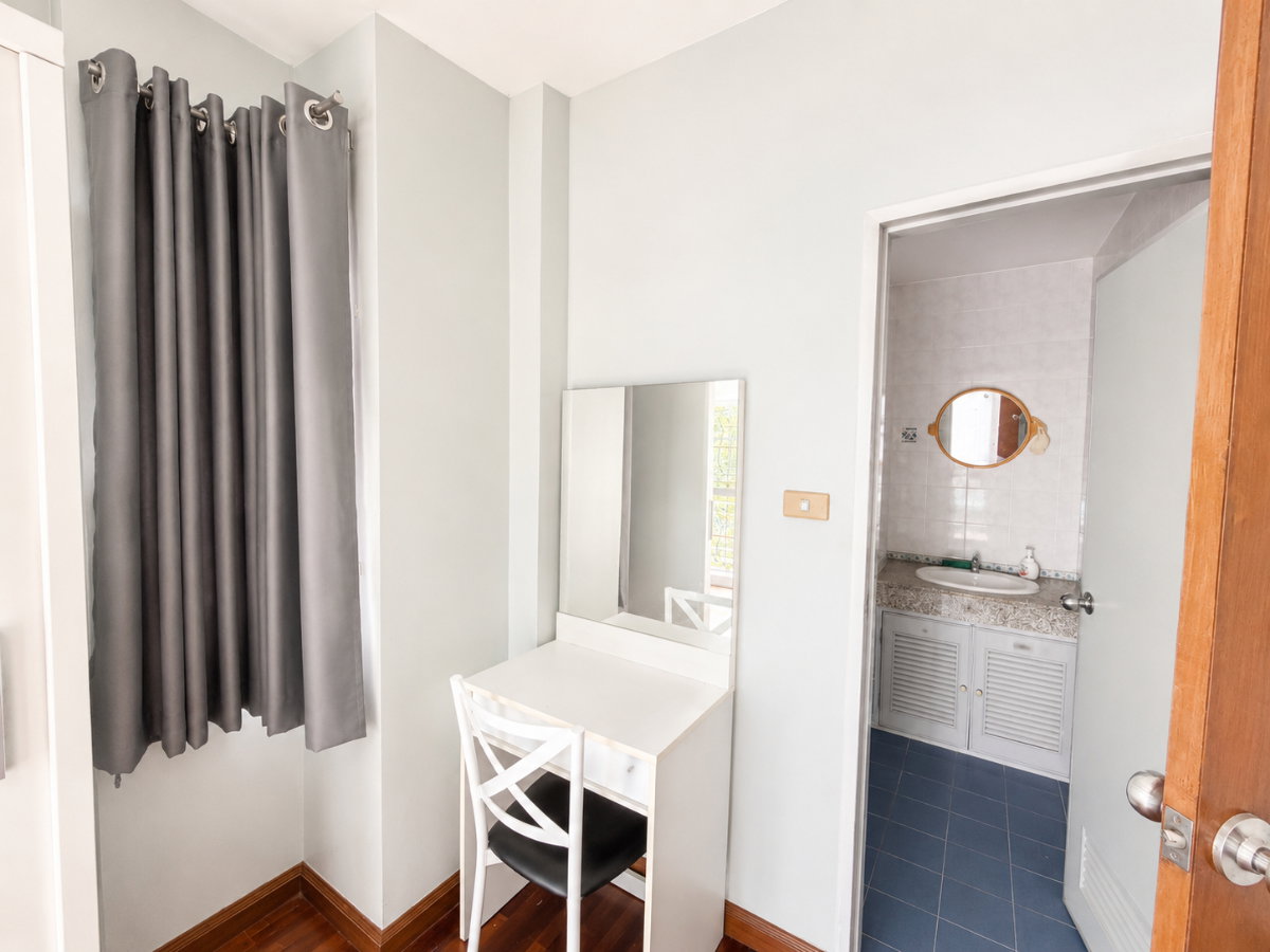 รูป 🏡 บ้านเดี่ยว 2 ชั้น หลังใหญ่ พร้อมเฟอร์ฯ ครบ เพียง 3.5 ล้านบาท! 🏡 - รูปที่ 17/30