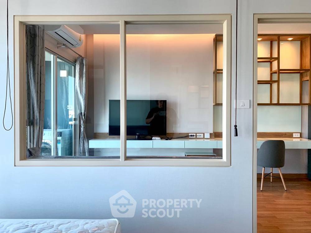 picture 1-BR Condo, Lumpini Park Vibhavadi-Chatuchak, 21st-Floor Near MRT Chatuchak Park (ID 335428) - 3/9