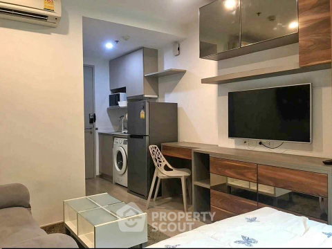 1-BR Condo At Ideo Q Chula Samyan, 400m To MRT Sam Yan (ID 2859910)