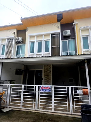 Twin houses for rent Big C Foodplace Sukhaphiban 5 : 🏡 2-Storey House for Rent | Golden Town Watcharapol – Sukhaphiban 5