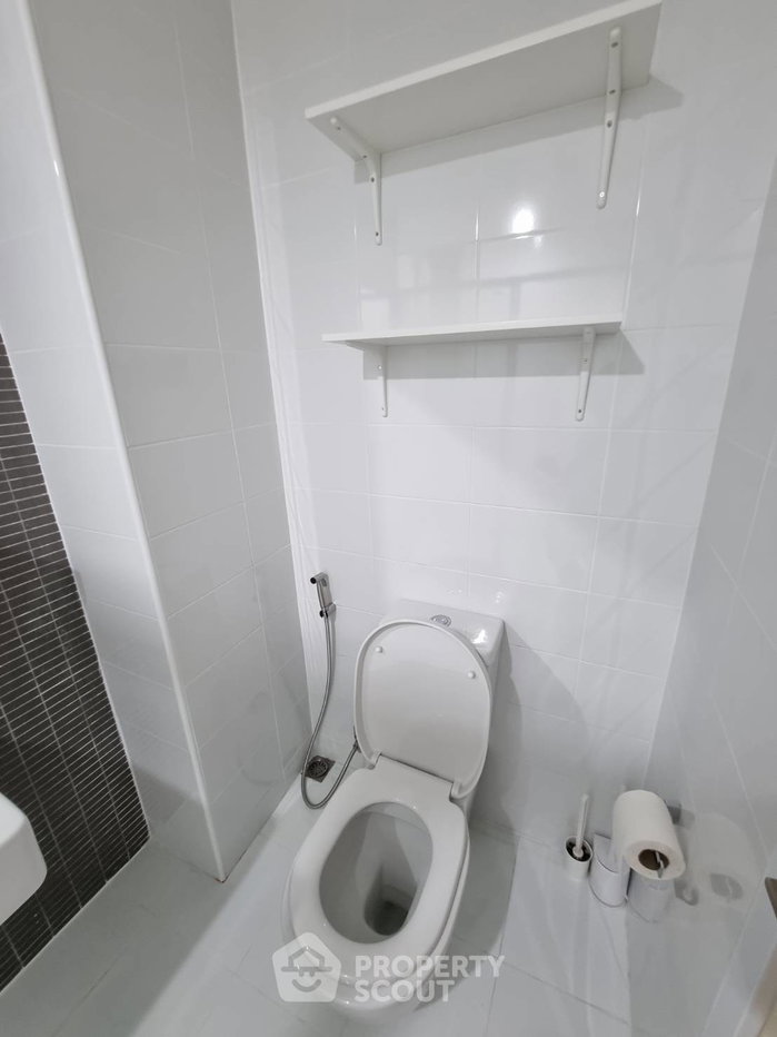 picture 1-BR Condo At The Key Paholyothin, 8th Floor Near BTS Sena Nikhom (ID 618319) - 6/9