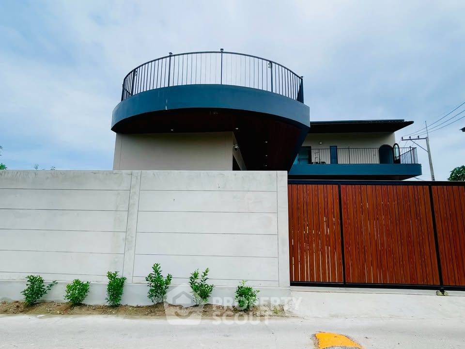 รูป วิลล่า 4 ห้องนอนให้เช่า ใน นาเกลือ พัทยา (296 ตร.ม.) (ID 3057367) - รูปที่ 14/15