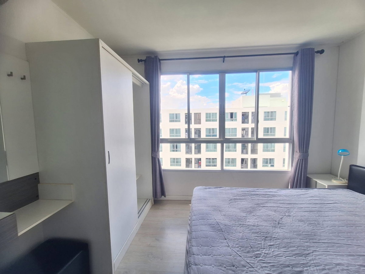 picture D Condo Sign for rent, available immediately. Size: 30 sq.m., 8th floor, Building B. - 8/16