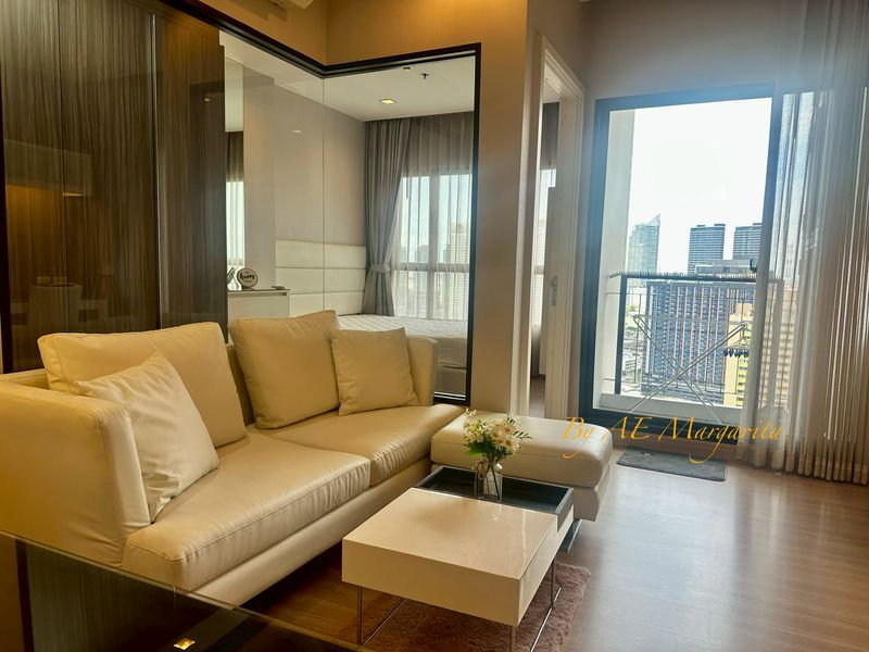 picture Urbano Absolute | 1 Bedroom for rent Nice View and Good furnished High Floor - 6/11