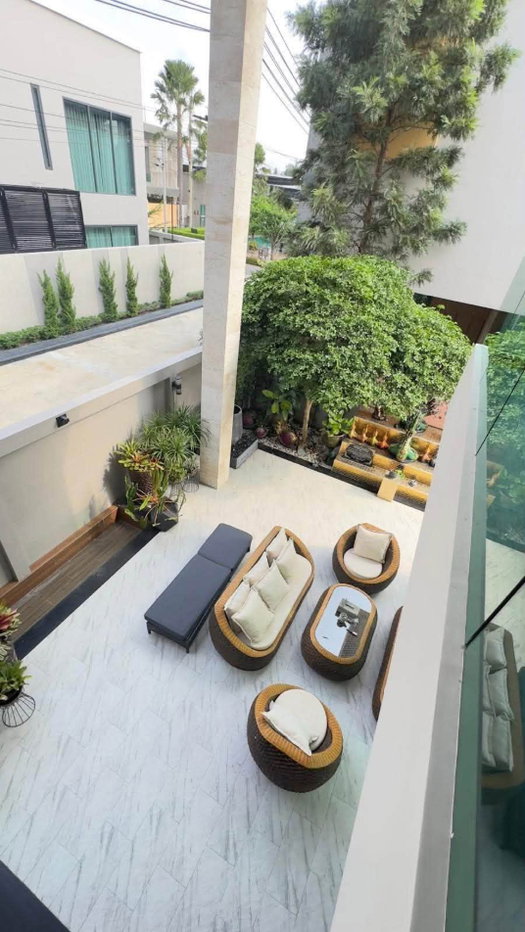 picture Luxury 2-Storey Modern Pool Villa Pattaya with premium decoration - Huay Yai zone - 35/48