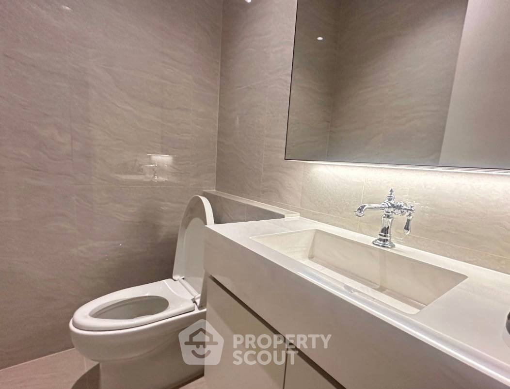 picture 3-BR 123 Sqm Condo In Muniq Langsuan, 23rd Floor Near BTS Ratchadamri (ID 3054123) - 7/9