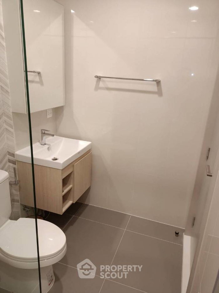 picture 1-BR Condo At Oka Haus Sukhumvit 36, 24th-Floor Near BTS Thong Lor (ID 673625) - 10/15