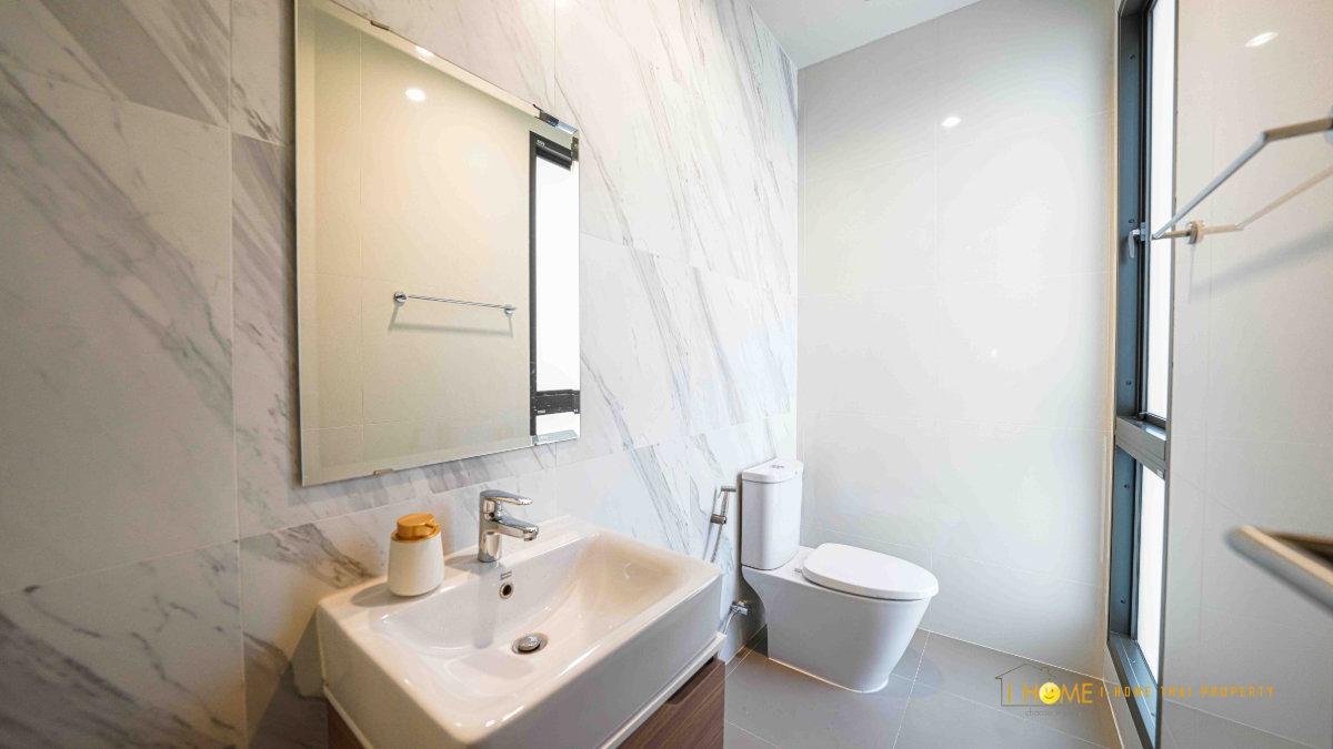 picture Pool Villa for Rent in Chiang Mai | 4 Bedrooms with Private Swimming Pool - 11/39