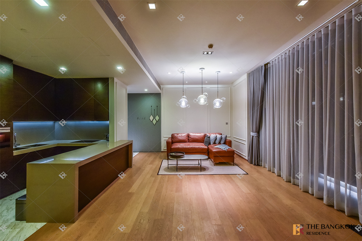 รูป ศาลาแดง วัน ใกล้ MRT สถานีลุมพินี คอนโด Luxury ทำเลใจกลางเมือง - รูปที่ 2/10