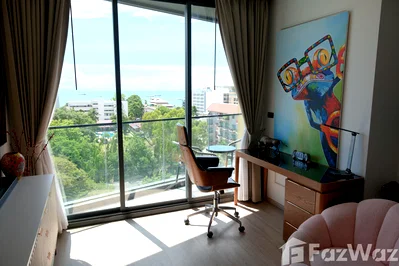 Condos for sale : Luxury 2-Bedroom Foreign Freehold Condo at Edge Central 6545255