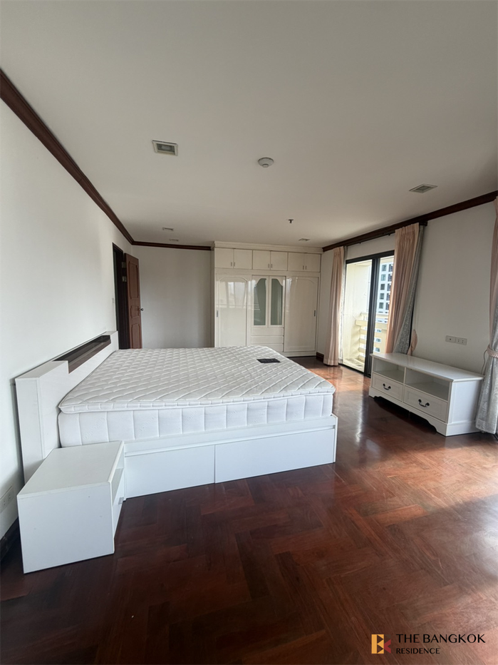 picture Hurry, big discount is ending! Baan Suanpetch near BTS Phrom Phong - 8/10