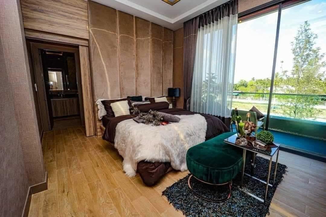 picture Luxury 4 Bed Pool Villa Pattaya - Prime Location close to Motorway - 6/26