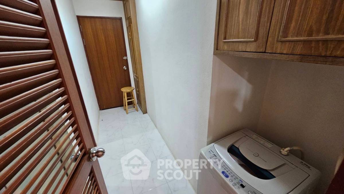 รูป คอนโด 2 ห้องนอน ชั้นสูง 136 ตร.ม. บ้านสวนเพชร ใกล้ BTS พร้อมพงษ์ 200 ม. (ID 1177613) - รูปที่ 20/28