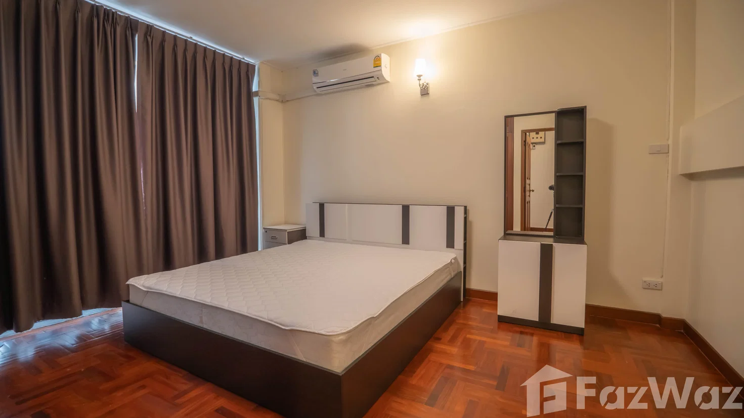 รูป ทาวน์เฮ้าส์ให้เช่า 5 ห้องนอน ในโครงการ เอกมัย วิลล่า 5618550 - รูปที่ 10/23