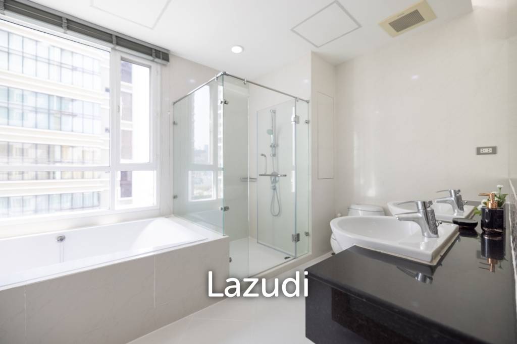 picture 3 Bed 200 Sqm Apartment for Rent - 27/33