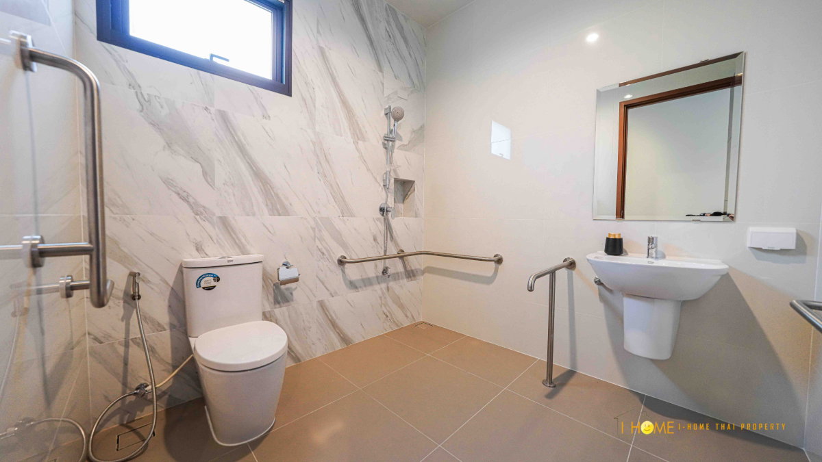 picture Pool Villa for Rent in Chiang Mai | 4 Bedrooms with Private Swimming Pool - 9/39