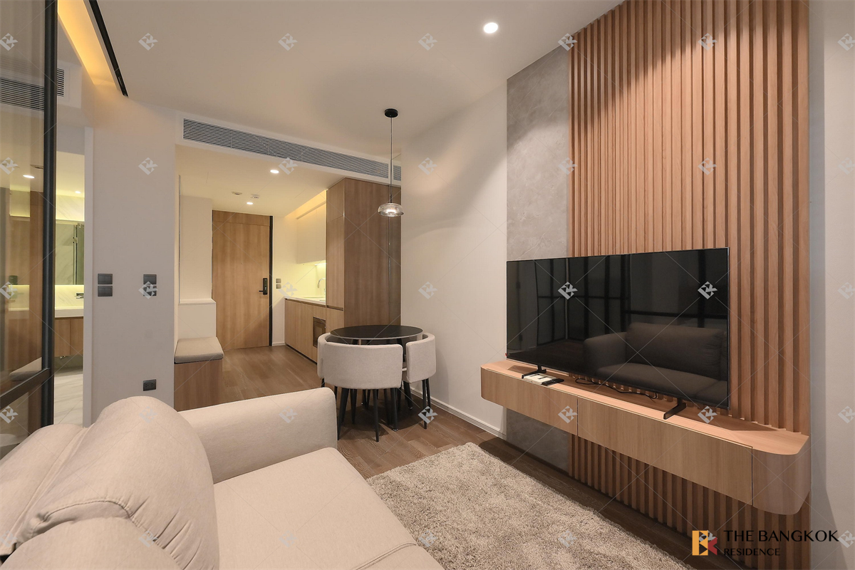 picture Condo with the Best Location Muniq Sukhumvit 23 near MRT Sukhumvit Station - 6/10
