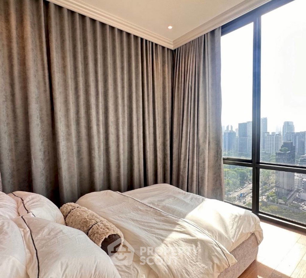 picture 3-BR 123 Sqm Condo In Muniq Langsuan, 23rd Floor Near BTS Ratchadamri (ID 3054123) - 9/9