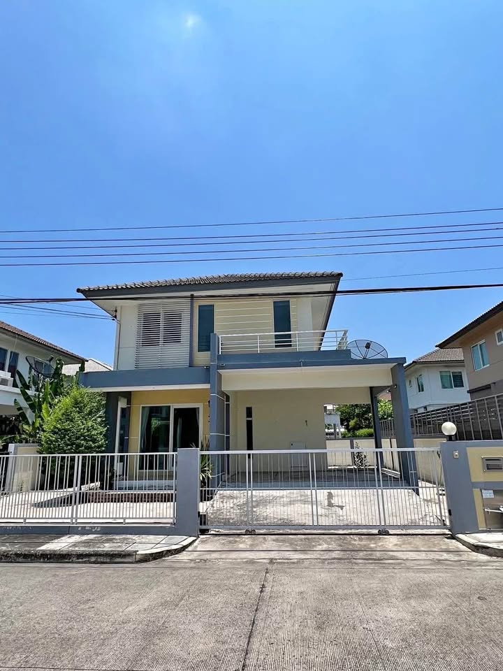 ขายบ้านเดี่ยว : 🔥 ขาย บ้านเดี่ยว 2 ชั้น หมู่บ้านพฤกษ์ลดา บางนา–ตราด กม.26 (Prueklada Bangna–Trad Km.26) | ใกล้ ABAC บางนา