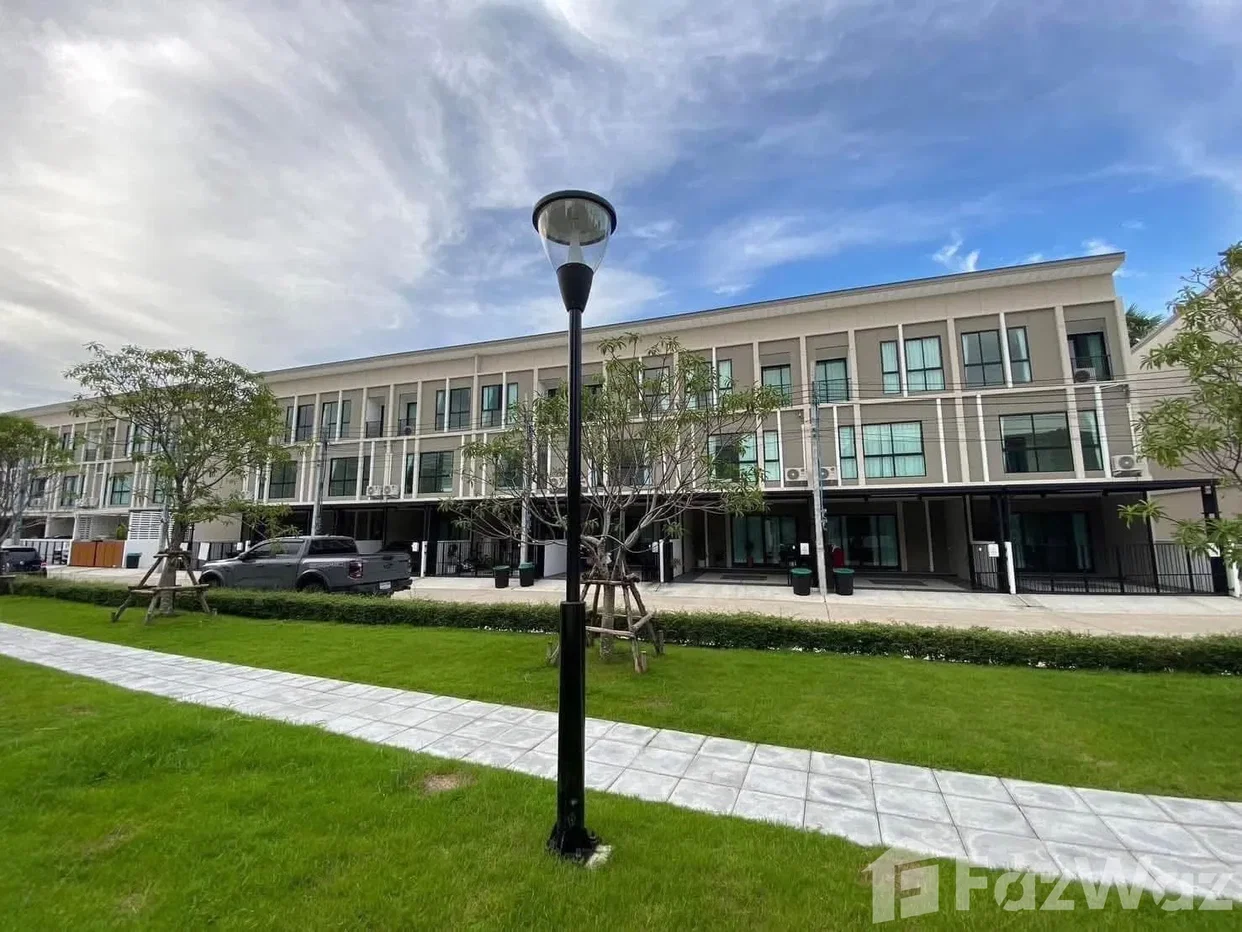 รูป ขาย บ้านเดี่ยว 3 ห้องนอน ในโครงการ พาทิโอ ศรีนครินทร์ - พระราม9 6544900 - รูปที่ 1/14