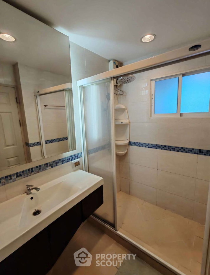 picture 19th-Floor 1-BR 30 Sqm Condo At Life @ Ratchada-Huaikwang, MRT Sutthisan 400m (ID 2259415) - 22/26