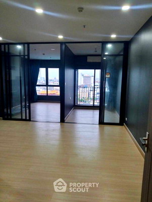 Condos for sale : 2-BR Condo For Sale At Supalai Loft Prajadhipok-Wongwian Yai, Near BTS Wongwian Yai (ID 3045356)