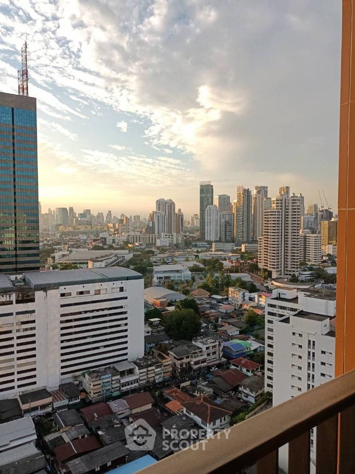 picture 1-BR Condo At Oka Haus Sukhumvit 36, 24th-Floor Near BTS Thong Lor (ID 673625) - 13/15