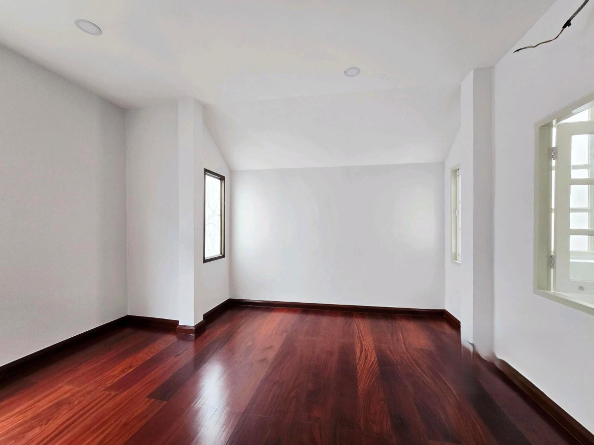 รูป S1469 🏡 ขายทาวน์โฮม 3 ชั้น หลังใหญ่ หมู่บ้านเศรณี ดอนเมือง – สรงประภา ราคาขาย 3,390,000 บาท - รูปที่ 8/10