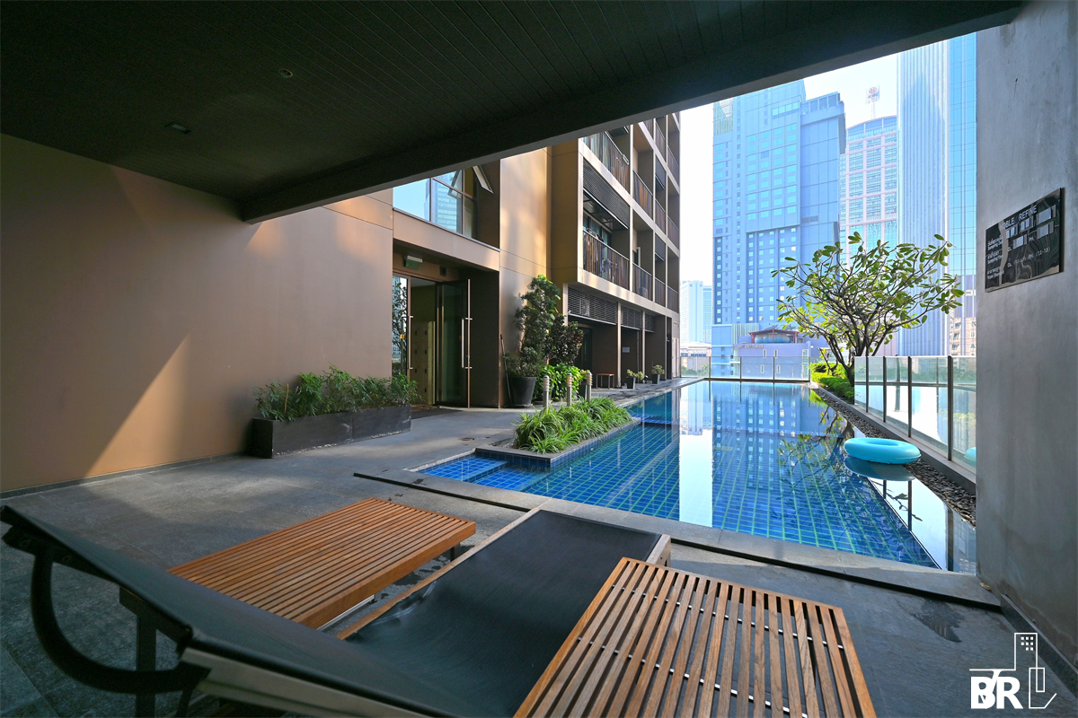picture Location Near Employment, Surrounded by Lifestyles Noble Refine near BTS Phrom Phong - 8/9