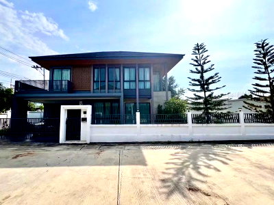 บ้านเดี่ยว ชลบุรี : ขายบ้านเดี่ยว 2 ชั้น หมู่บ้านธาดาพาร์ค เวลา บ่อวิน ศรีราชา ชลบุรี 