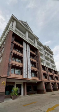 Room for Rent The Unique condo @koomueang