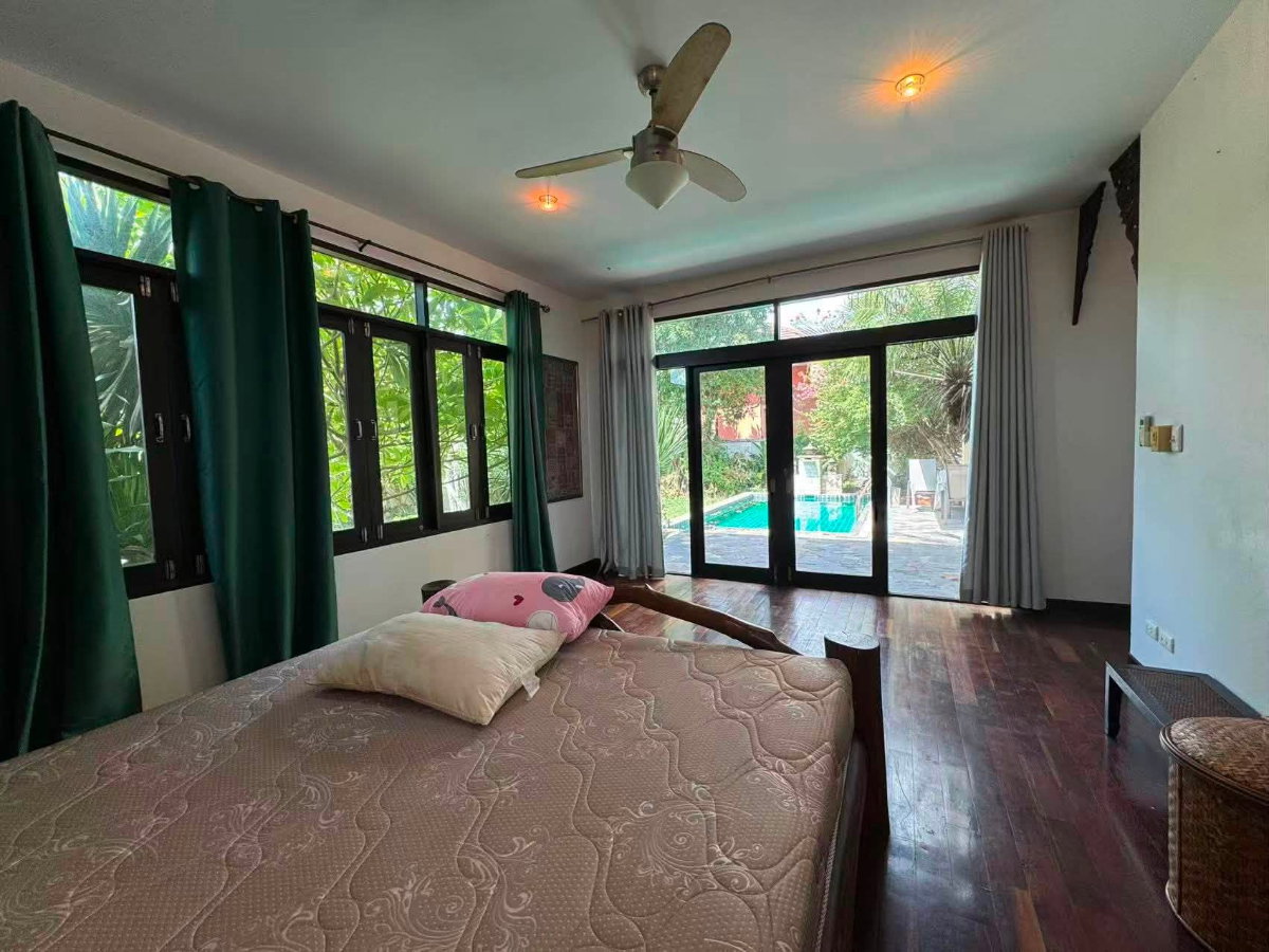 picture Spacious Pool VIlla in Bang Saray in a safe and secure house development 3beds 2baths with private pool - 10/15