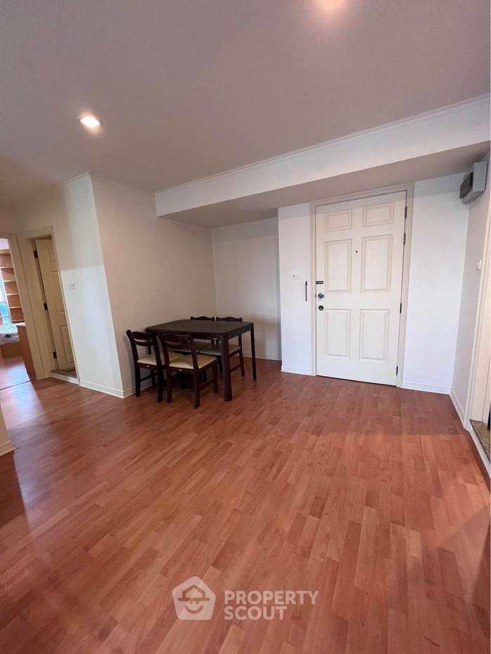 picture 2-BR Condo For Rent, Lumpini Ville Ramkhamhaeng 44, 8th Floor (ID 1164648) - 4/12