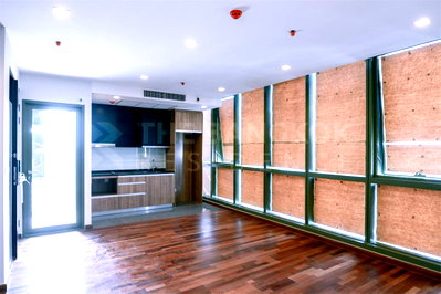 Condos for sale : 💎 Unfurnished 2-Bedroom North-Facing Condo at Wish Signature Midtown Siam ✨ Near BTS Ratchathewi