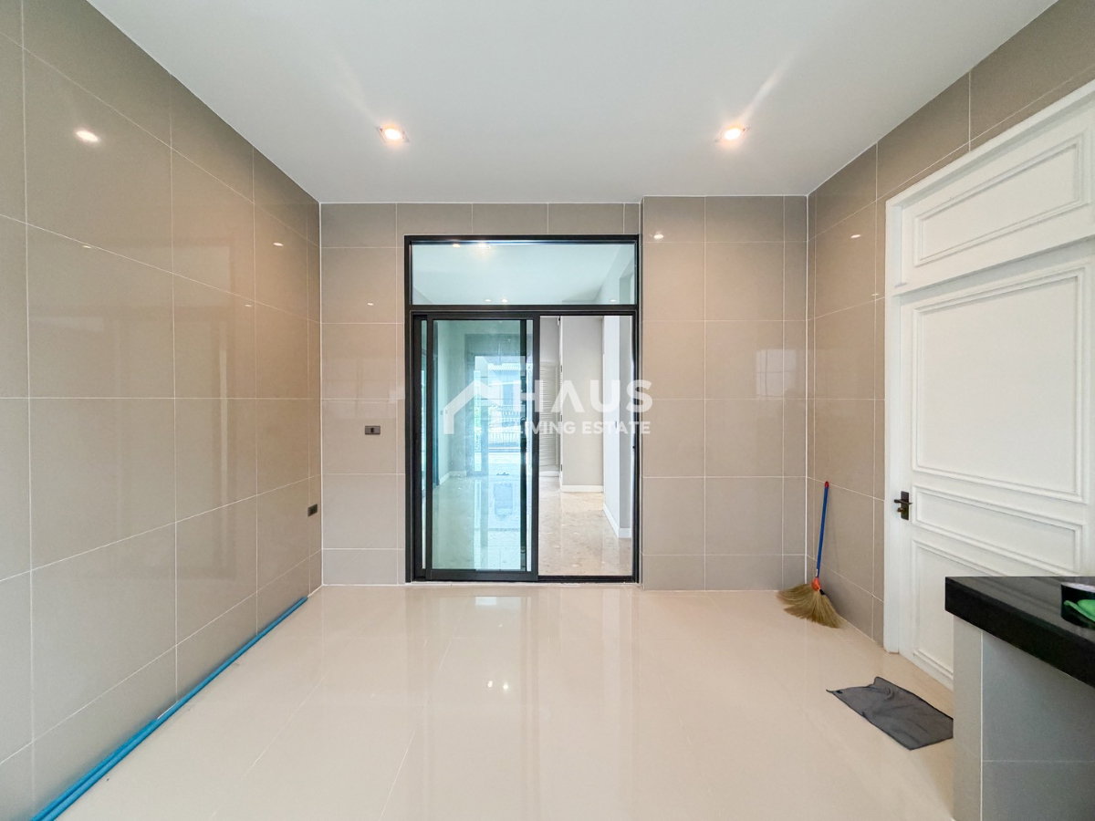 picture The Grand Pinklao - Alpina / 6 Bedrooms #HPHU093 - 13/41