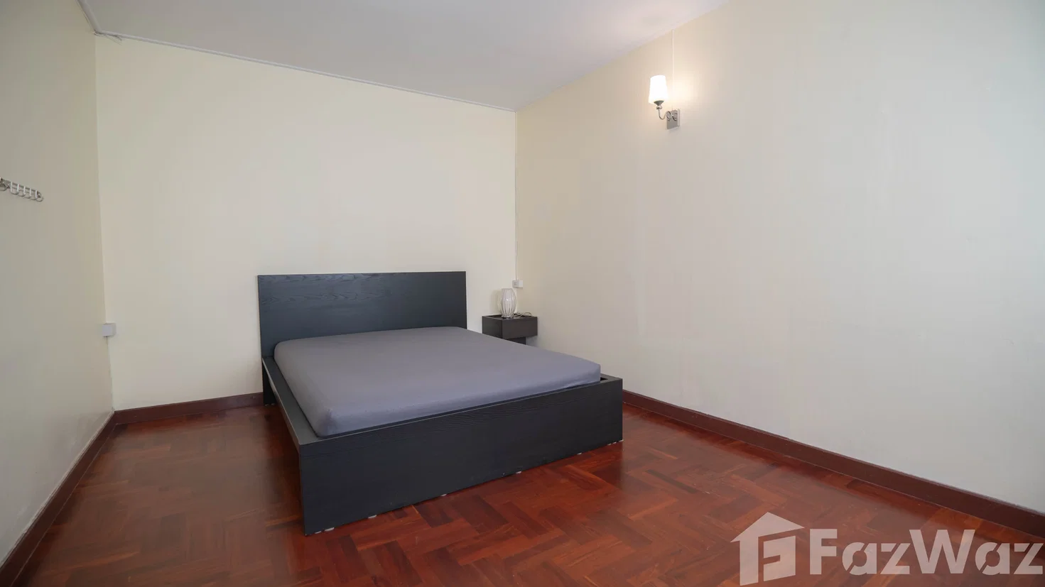 รูป ทาวน์เฮ้าส์ให้เช่า 5 ห้องนอน ในโครงการ เอกมัย วิลล่า 5618550 - รูปที่ 8/23