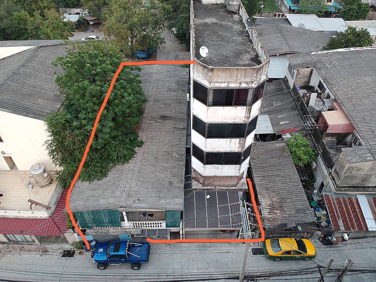 รูป ขายตึก 5 ชั้น ที่ดินรวมทั้งหมด  100 ตร.วา ซ.เสือใหญ่อุทิศ (รัขดา36แยก3) - รูปที่ 2/3