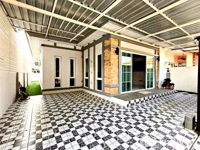 บ้านเดี่ยว ชลบุรี : ขาย บ้านเดี่ยว 2 ห้องนอน ในโครงการ รัตนากร วิลเลจ 17 6545843
