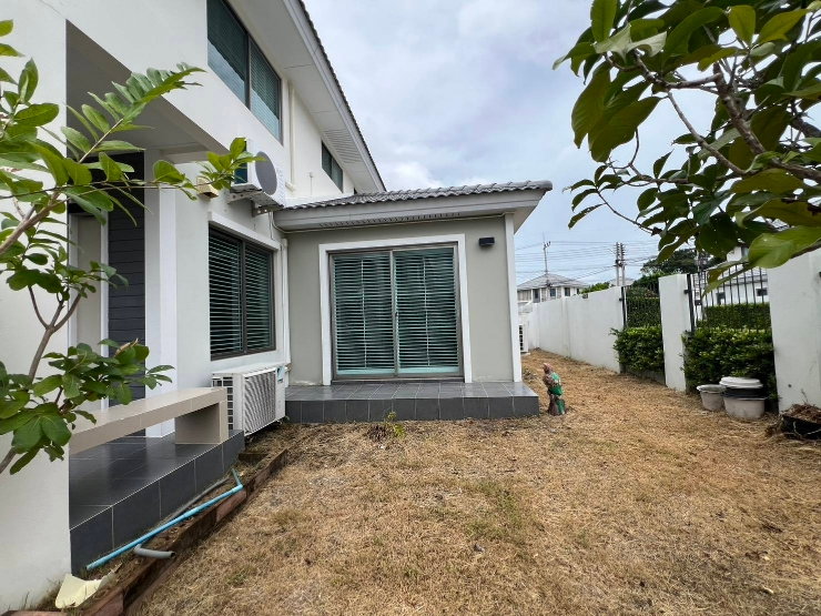 รูป บ้านให้เช่า บ้านเดี่ยว 2 ชั้น หลังมุม 65 ตร.วา พร้อมอยู่  หมู่บ้านไลฟ์ อิน เดอะ การ์เด้น บ้านฉาง ระยอง
 - รูปที่ 4/20