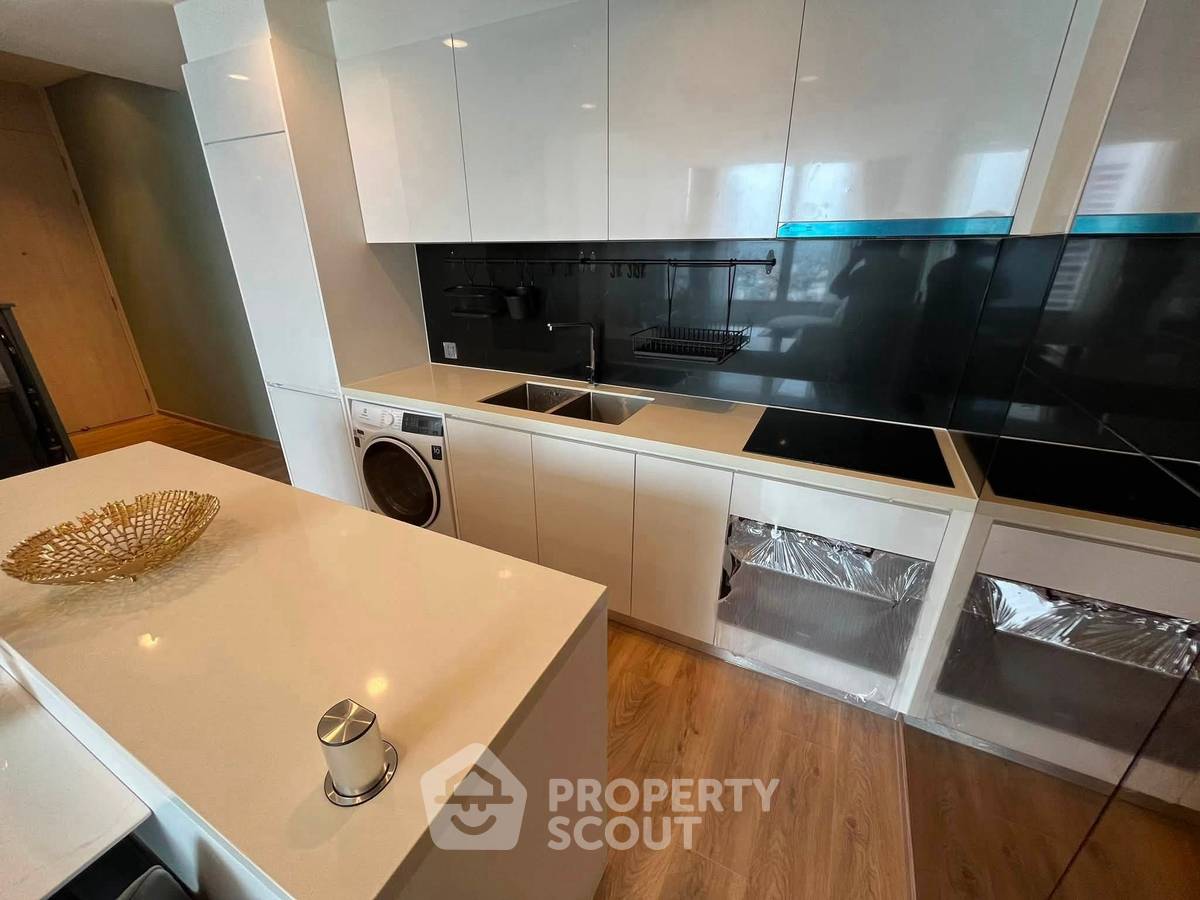 picture 2-BR 74 Sqm At Noble Form Thonglor, High-Floor 17th Near BTS Thong Lor (ID 3056687) - 8/18