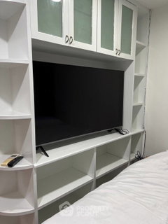 รูปภาพ คอนโด 2 ห้องนอน 85 ตร.ม. ห้องเลี้ยงสัตว์ได้ โครงการ วิทยุ คอมเพล็กซ์ ใกล้ BTS เพลินจิต (ID 1546831)