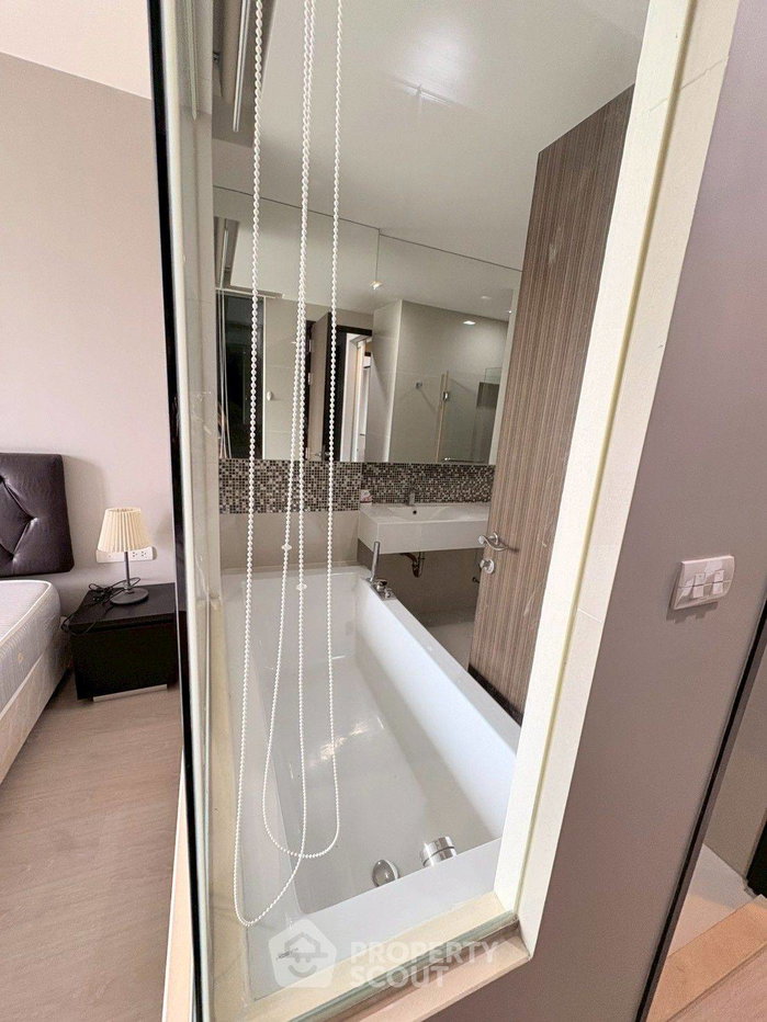 picture 1-BR 45 Sqm Condo At Rhythm Sukhumvit 44/1, 70m to BTS Phra Khanong (ID 591293) - 21/29
