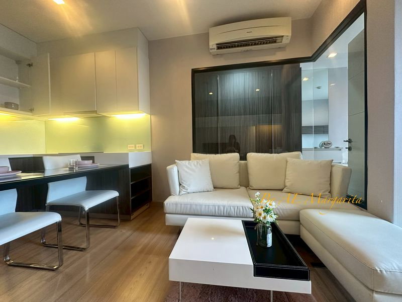 picture Urbano Absolute | 1 Bedroom for rent Nice View and Good furnished High Floor - 5/11
