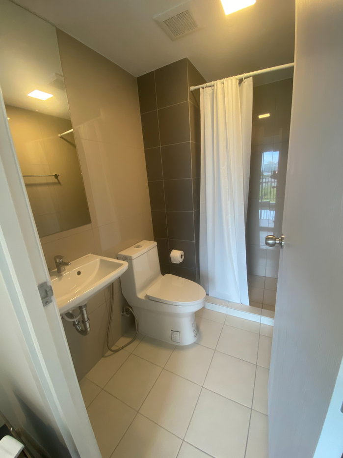 รูป ให้เช่าพลัมคอนโด แจ้งวัฒนะ - ดอนเมือง ห้องสวย FULLY FURNISHED อุปกรณ์ไฟฟ้าครบ  ตู้เสื้อผ้าใหญ่ ใกล้สนามบินดอนเมือง - รูปที่ 7/10